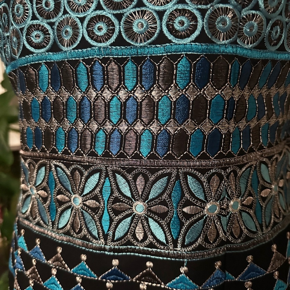 White House Black Market Embroidered Patterned Dress - Picture 2 of 8
